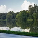 Apartament Nowa Huta Hotel *