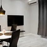 Apartament Nowa Huta Hotel *